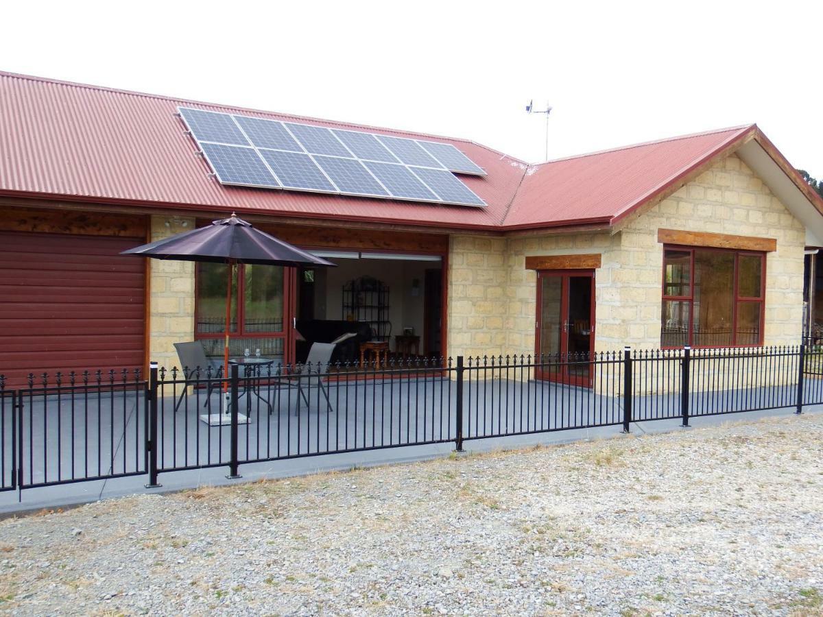 Mahana Farm Cottage Ngoại thất bức ảnh